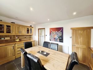 Kitchen Diner- click for photo gallery